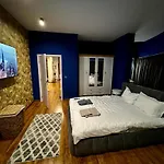 Roof Luxury Apartment *